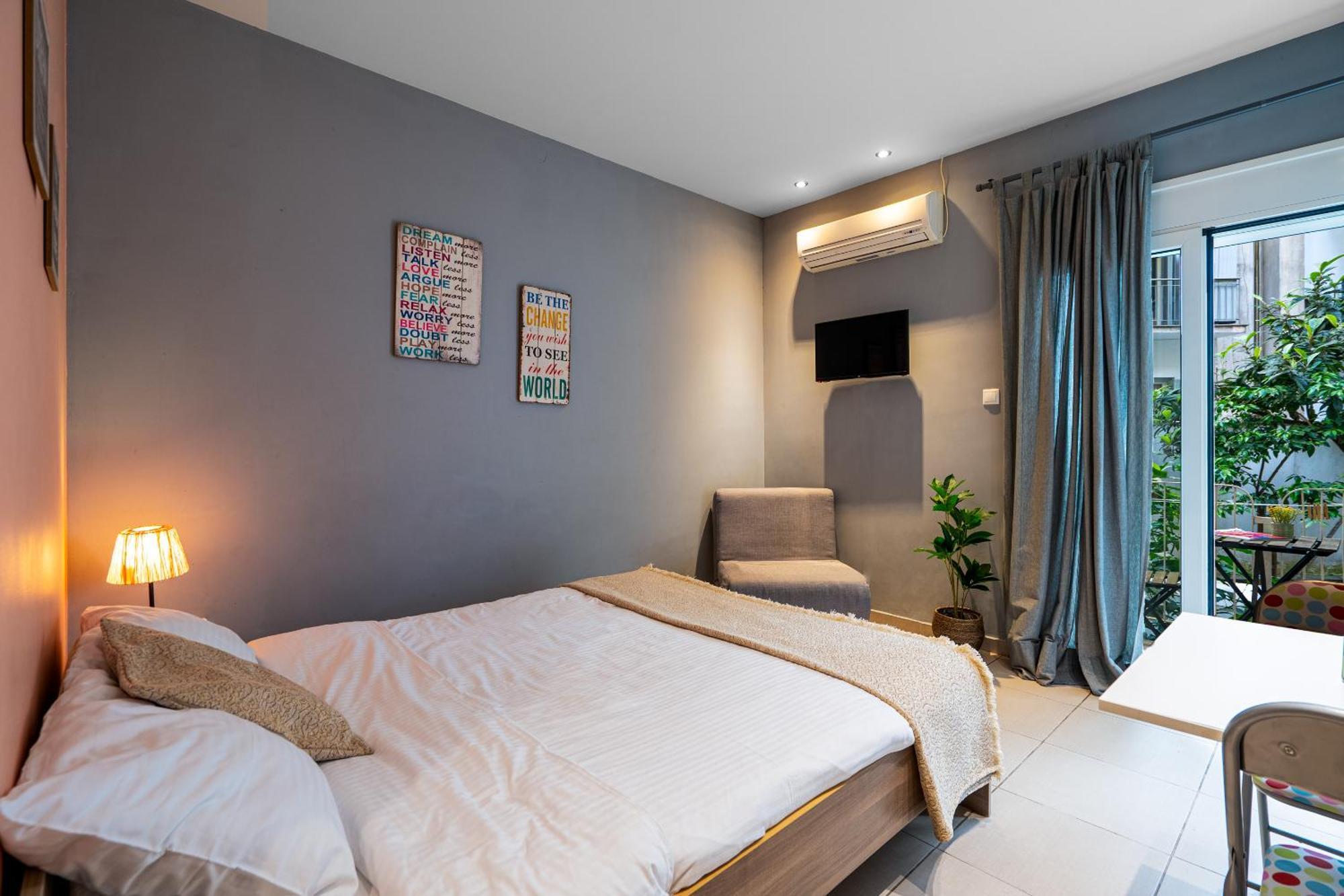 Ideally Located Apartment In Central Atina Dış mekan fotoğraf